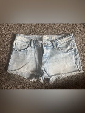 KanCan Light Blue Distressed Denim Shorts- size 30